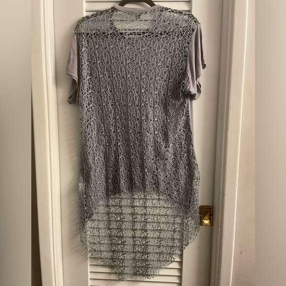 Better B. Unique/Rare Tee- Hi-low Style.40” Crochet Statement Back Size Small - Picture 3 of 4